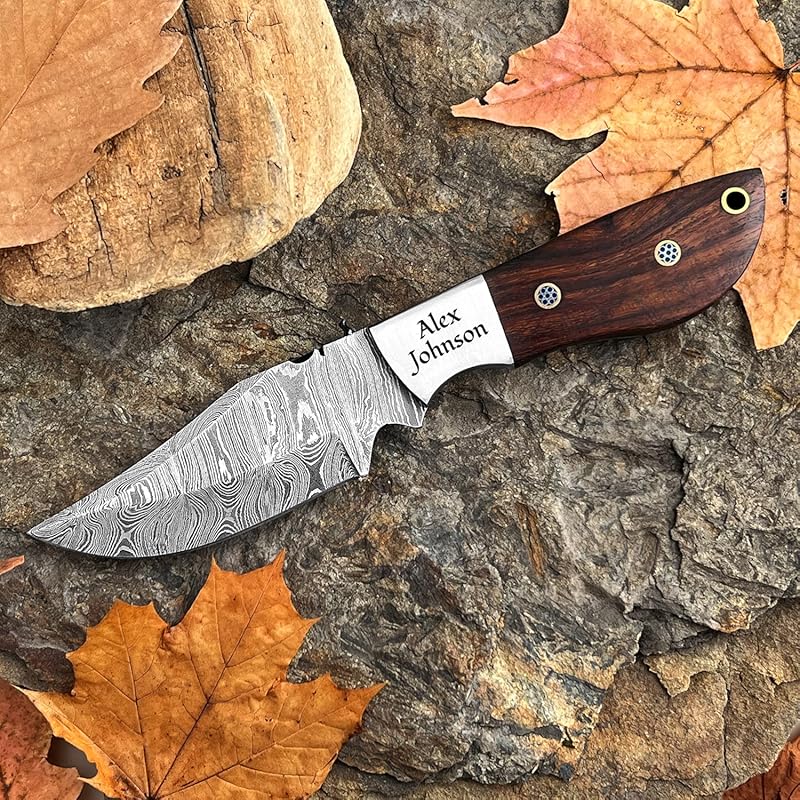 WINTERFELL Personalized Fixed Blade Damascus Hunting Knife with Sheath